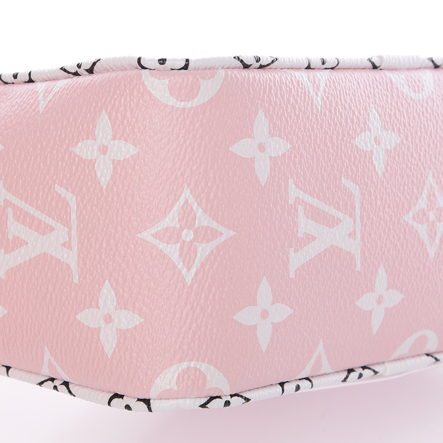 Louis Vuitton Monogram Giant Beach Pouch Rouge 5 of 10
