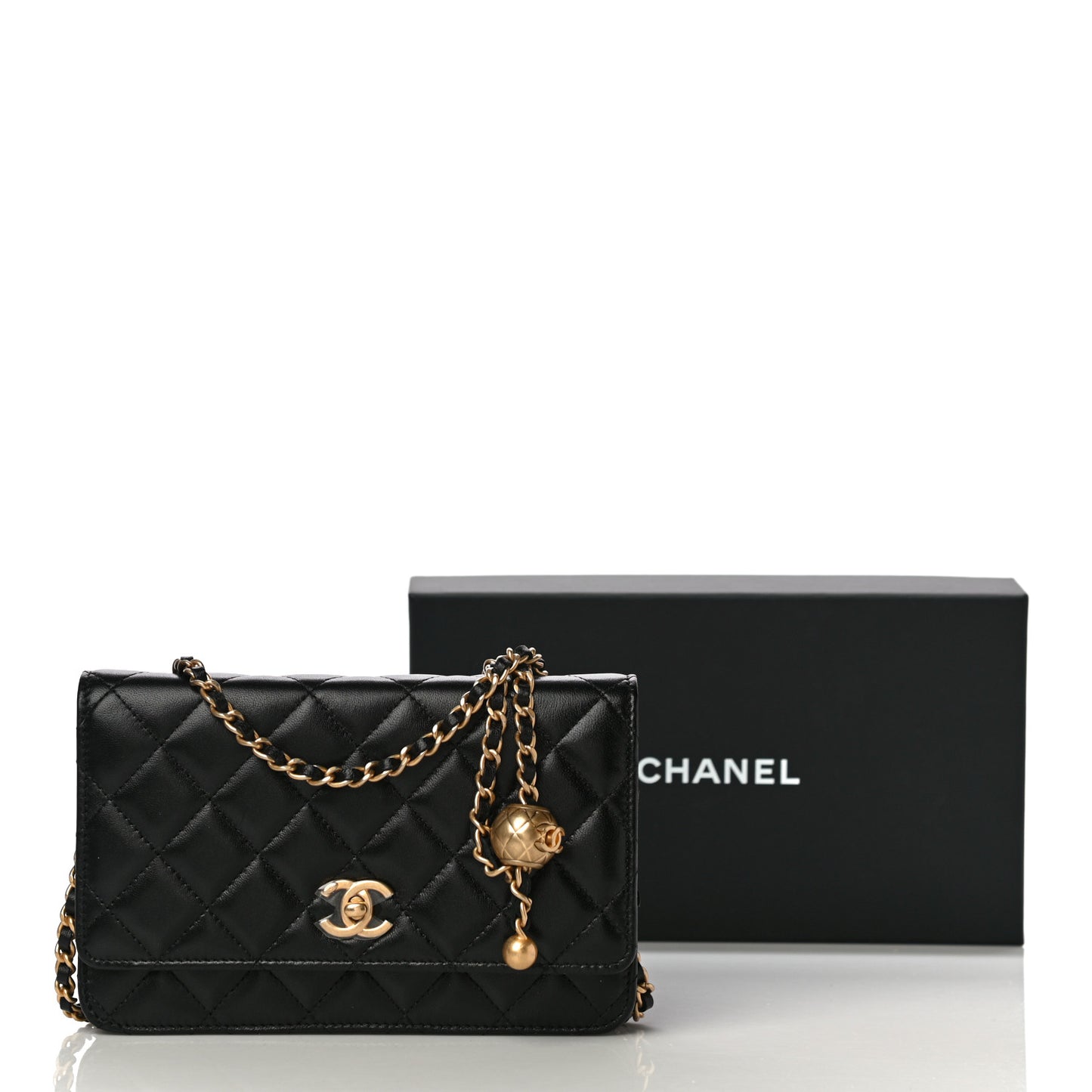 Lambskin Quilted CC Pearl Crush Wallet on Chain WOC Black