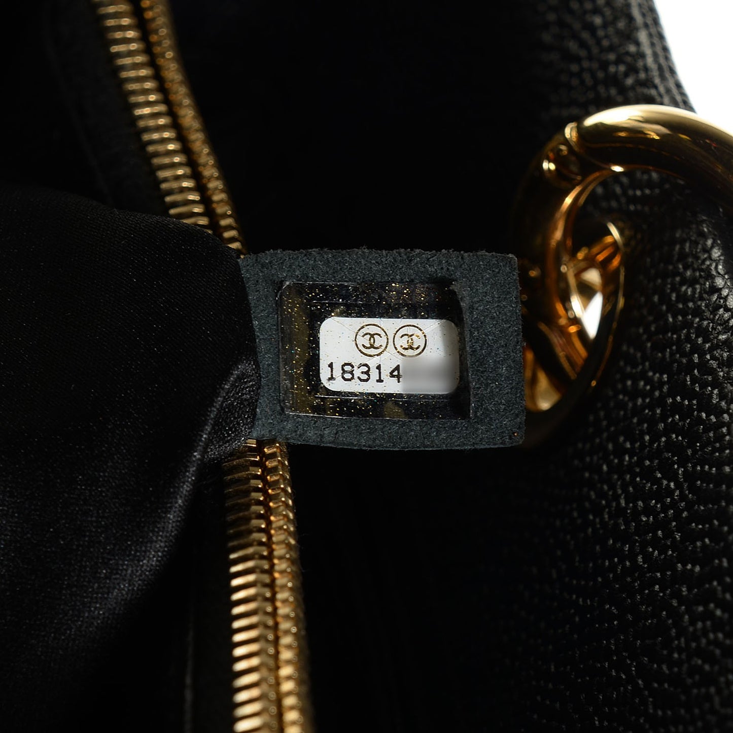 Caviar Quilted Grand Shopping Tote GST Black