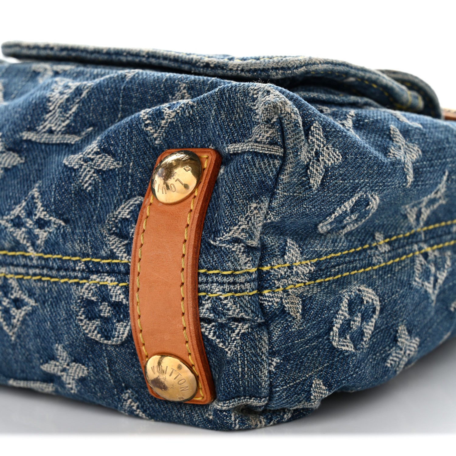 jseovM20092 LOUIS VUITTON LV オンブル150 Louis Vuitton Monogram Denim Baggy PM Blue 1841158 – FASHIONPHILE