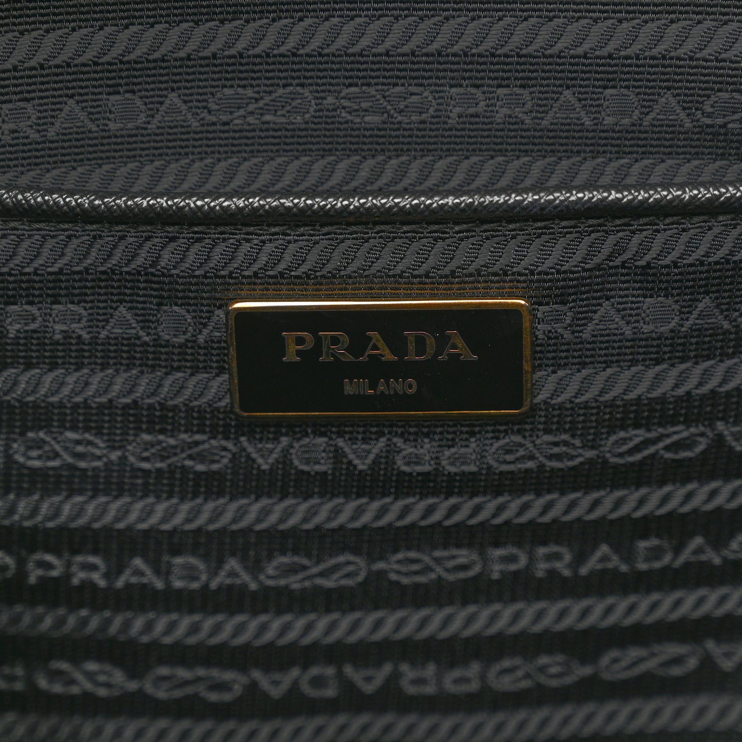 Saffiano Lux Extra Large Galleria Double Zip Tote Black