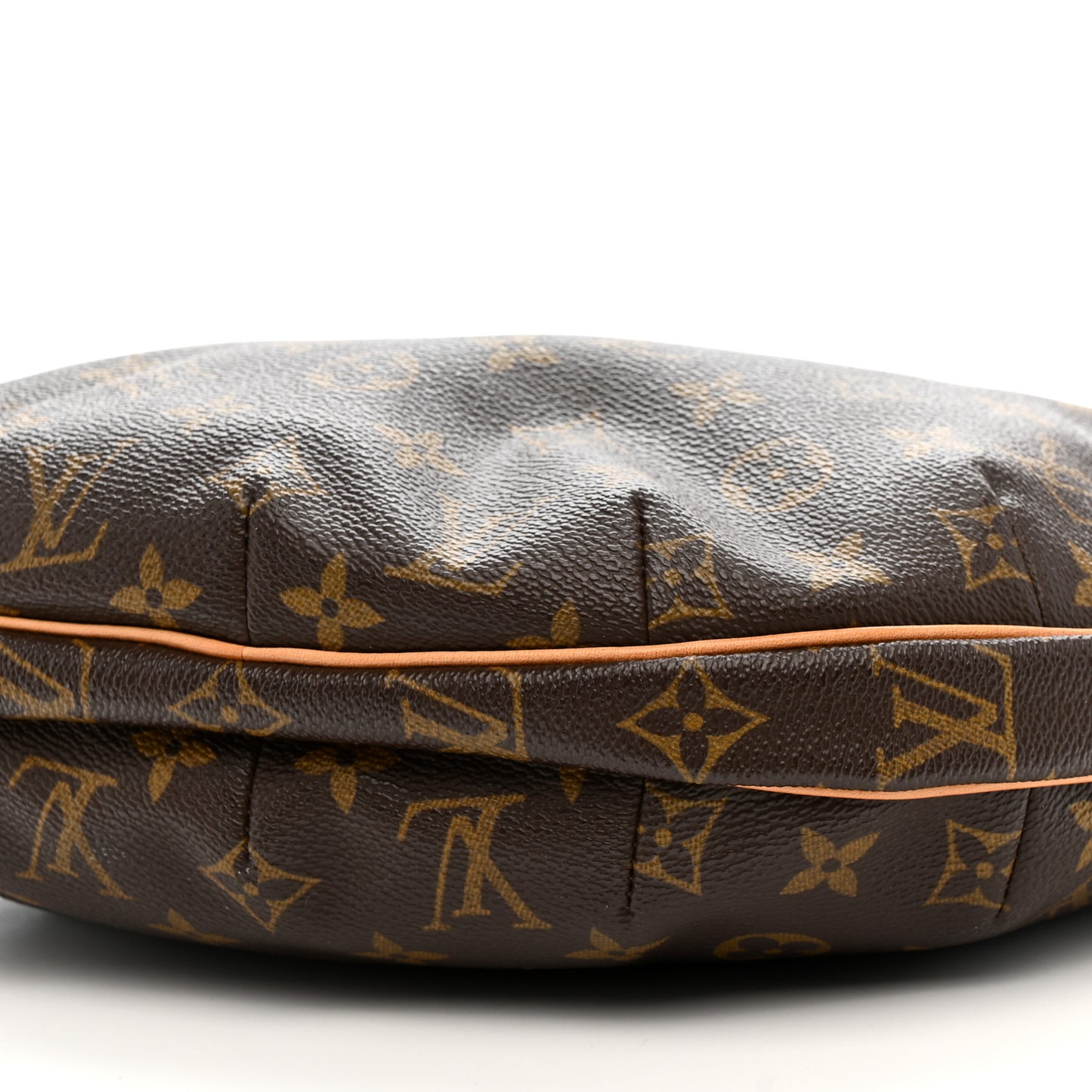 Monogram Croissant MM