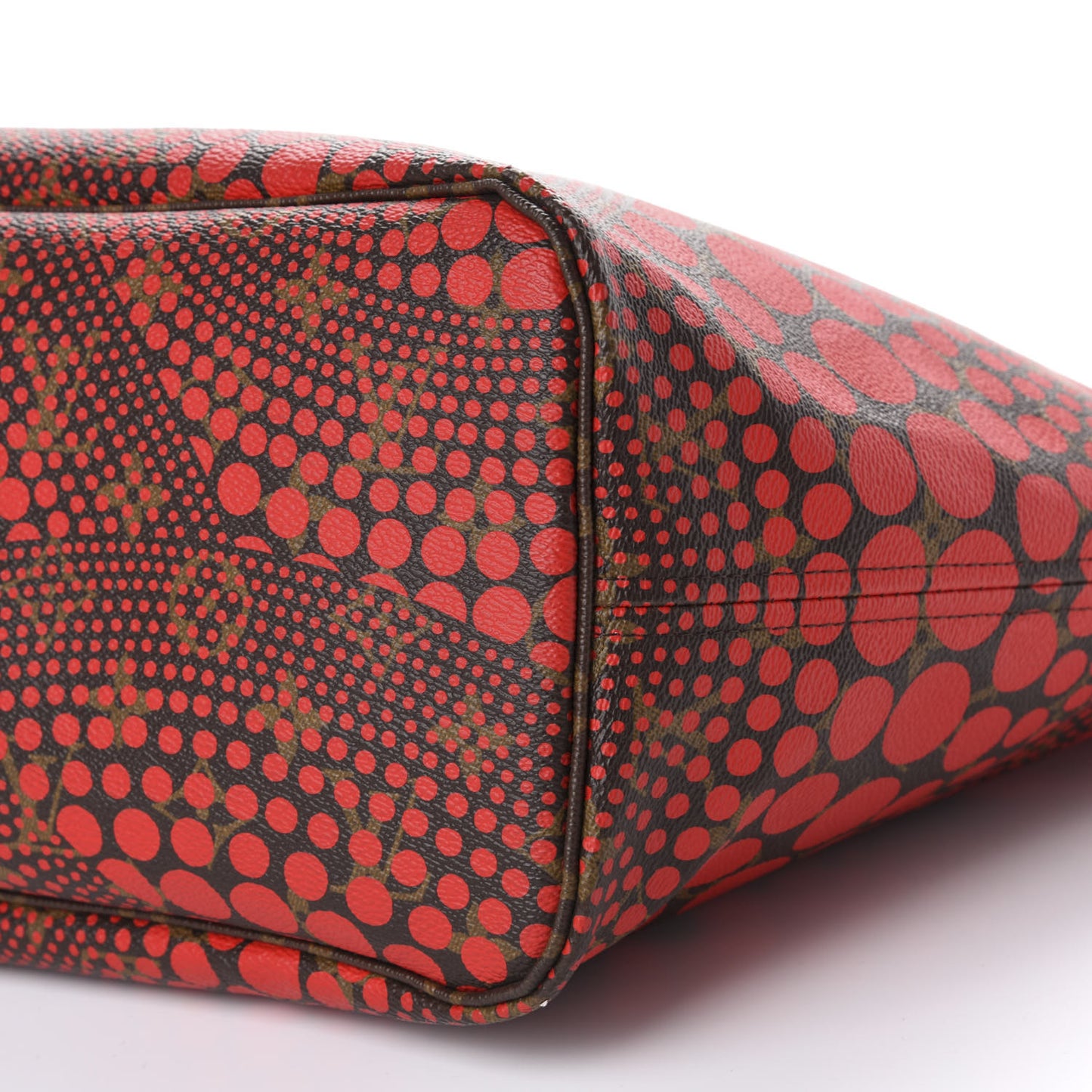 Monogram Kusama Waves Neverfull MM Red