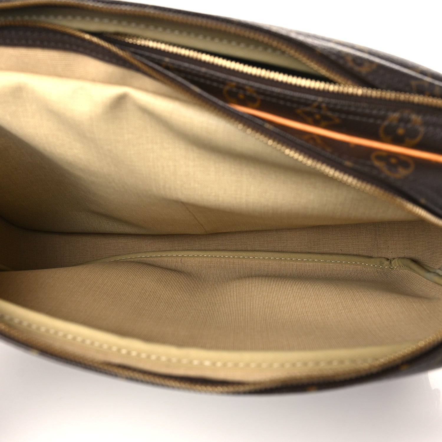 Louis Vuitton Monogram Reporter GM 6 of 9