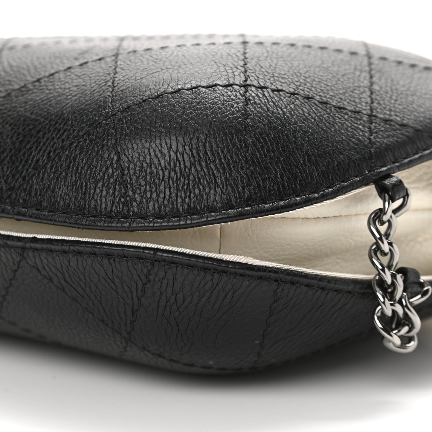 Aged Calfskin Quilted Small Gabrielle Bucket White Black