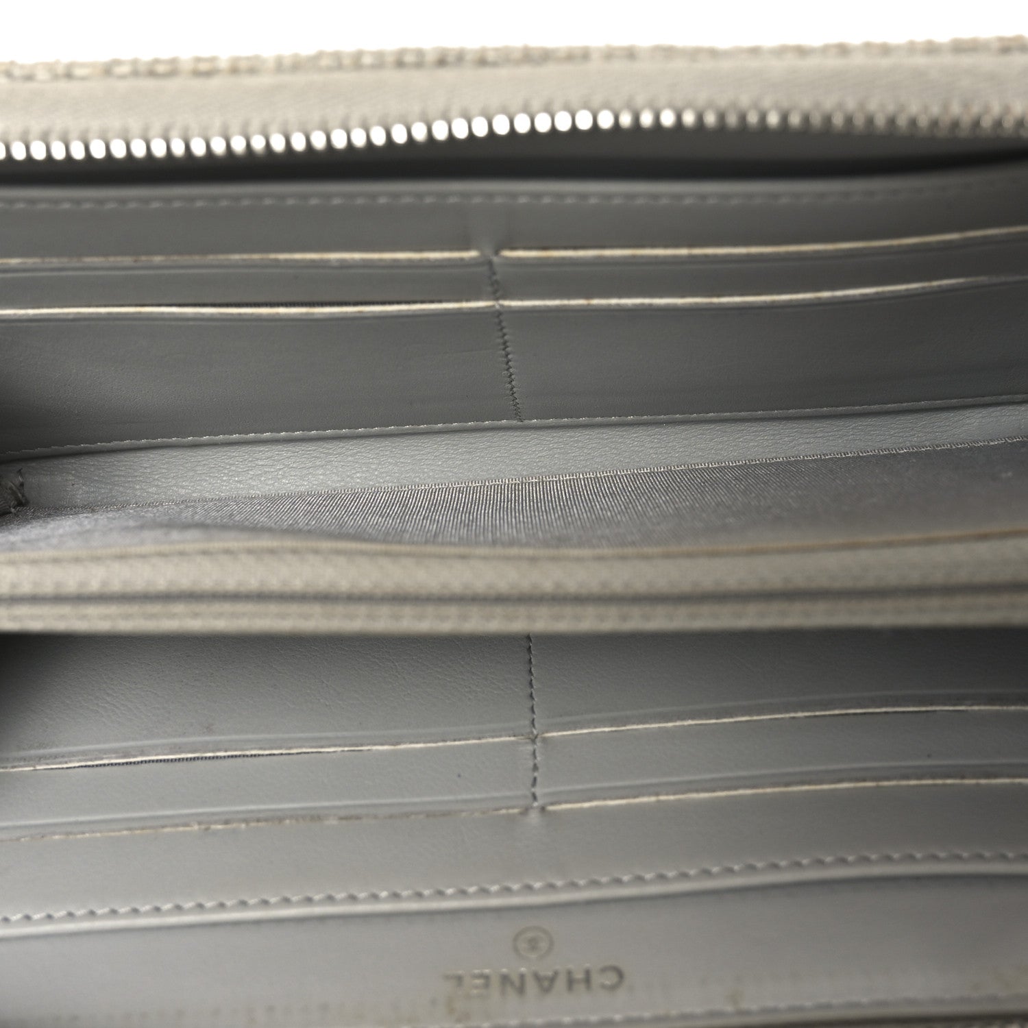 Chanel Canvas Deauville Zip Around Wallet Grey 1867642 – FASHIONPHILE