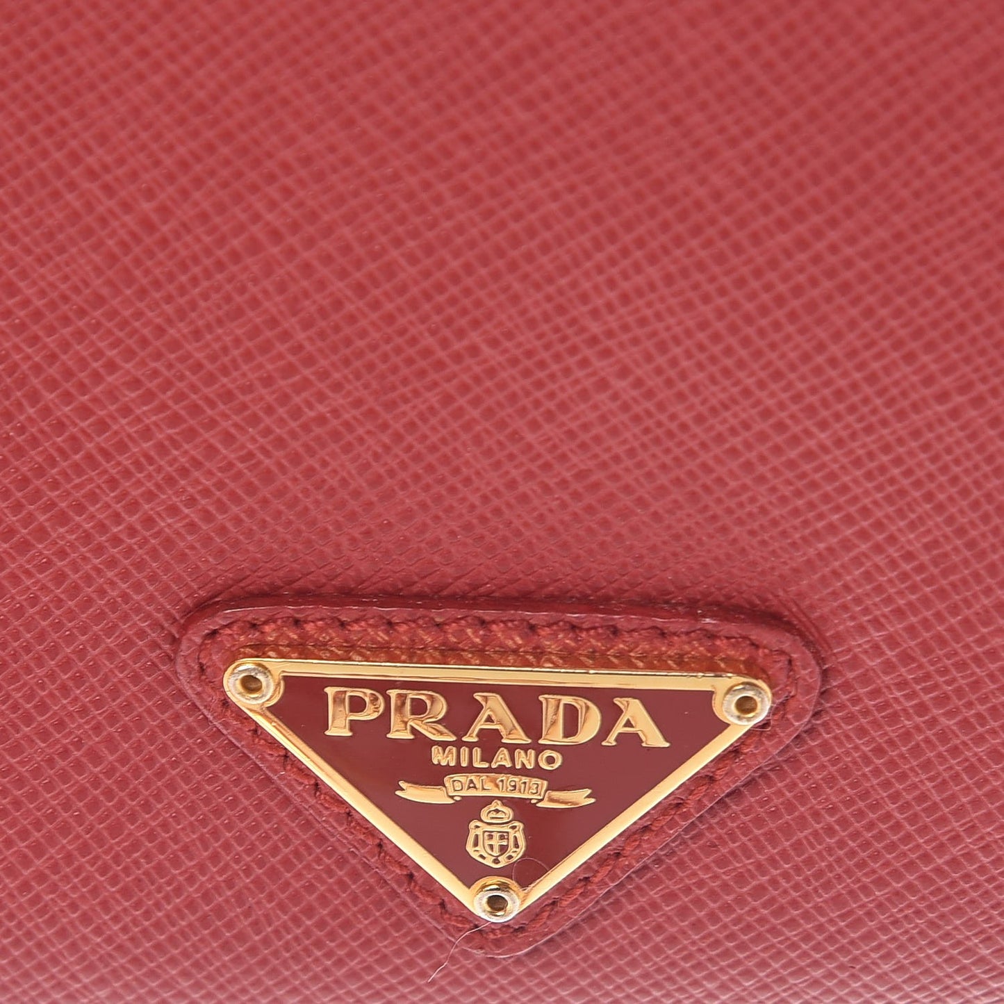Saffiano Heart Chain Wallet Fuoco