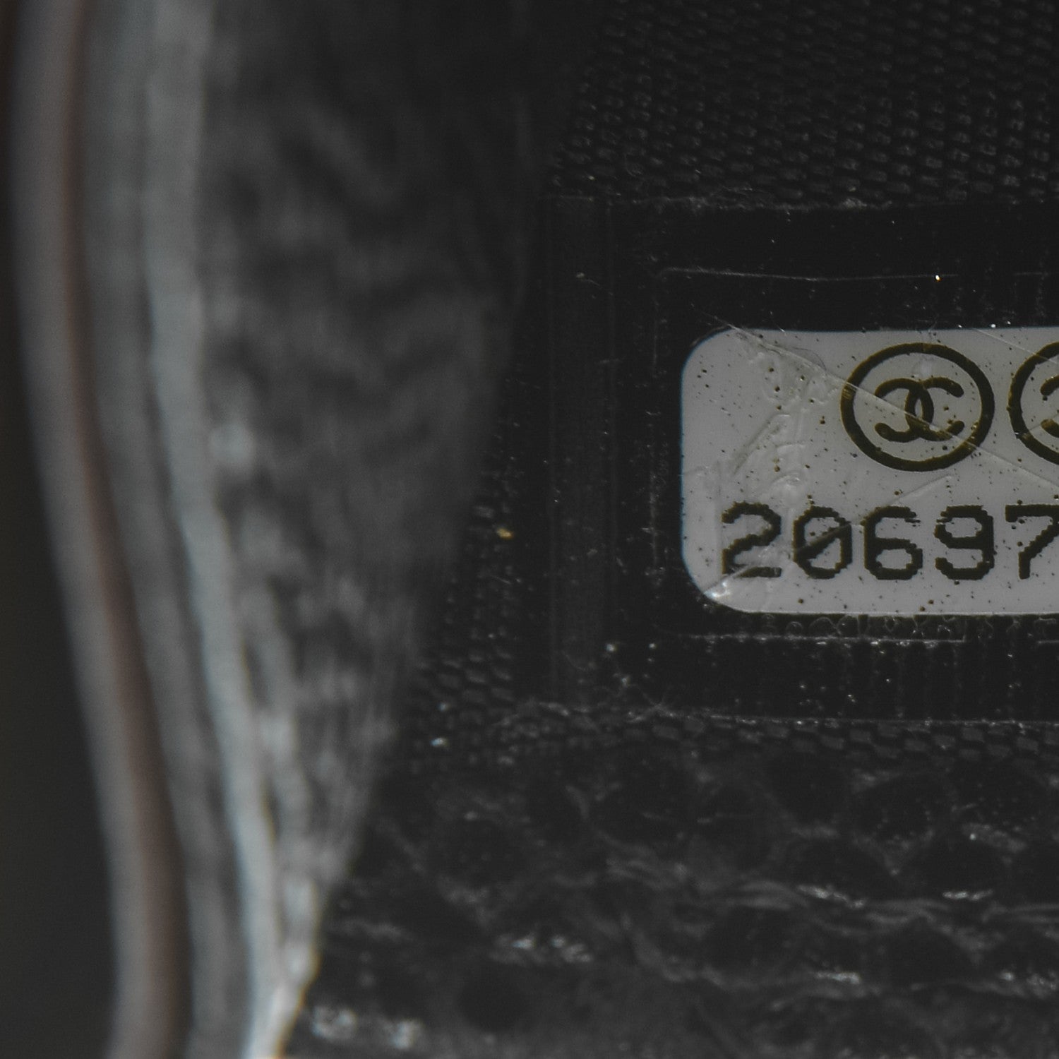 Chanel Caviar Quilted Card Holder Black 8 of 8