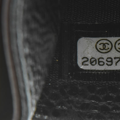 Chanel Caviar Quilted Card Holder Black 8 of 8