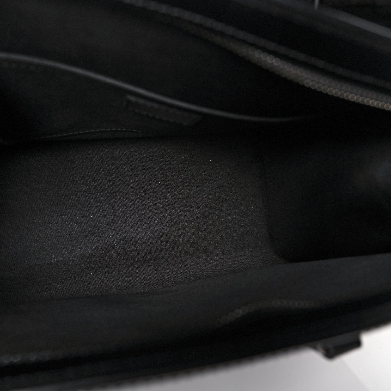 Louis Vuitton Epi Madeleine GM Black 13 of 14