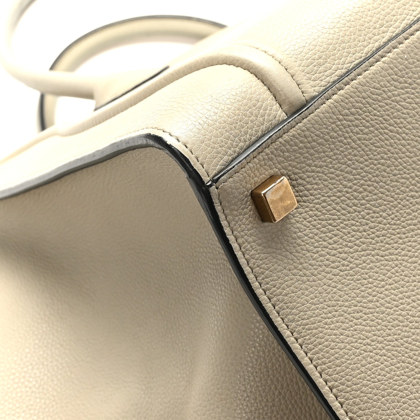 Grained Calfskin Medium Phantom Luggage Taupe