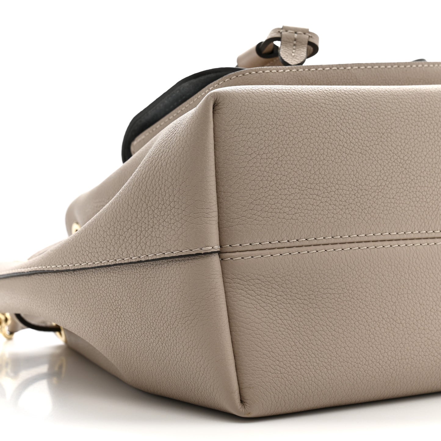 Calfskin Lockme Bucket MM Greige