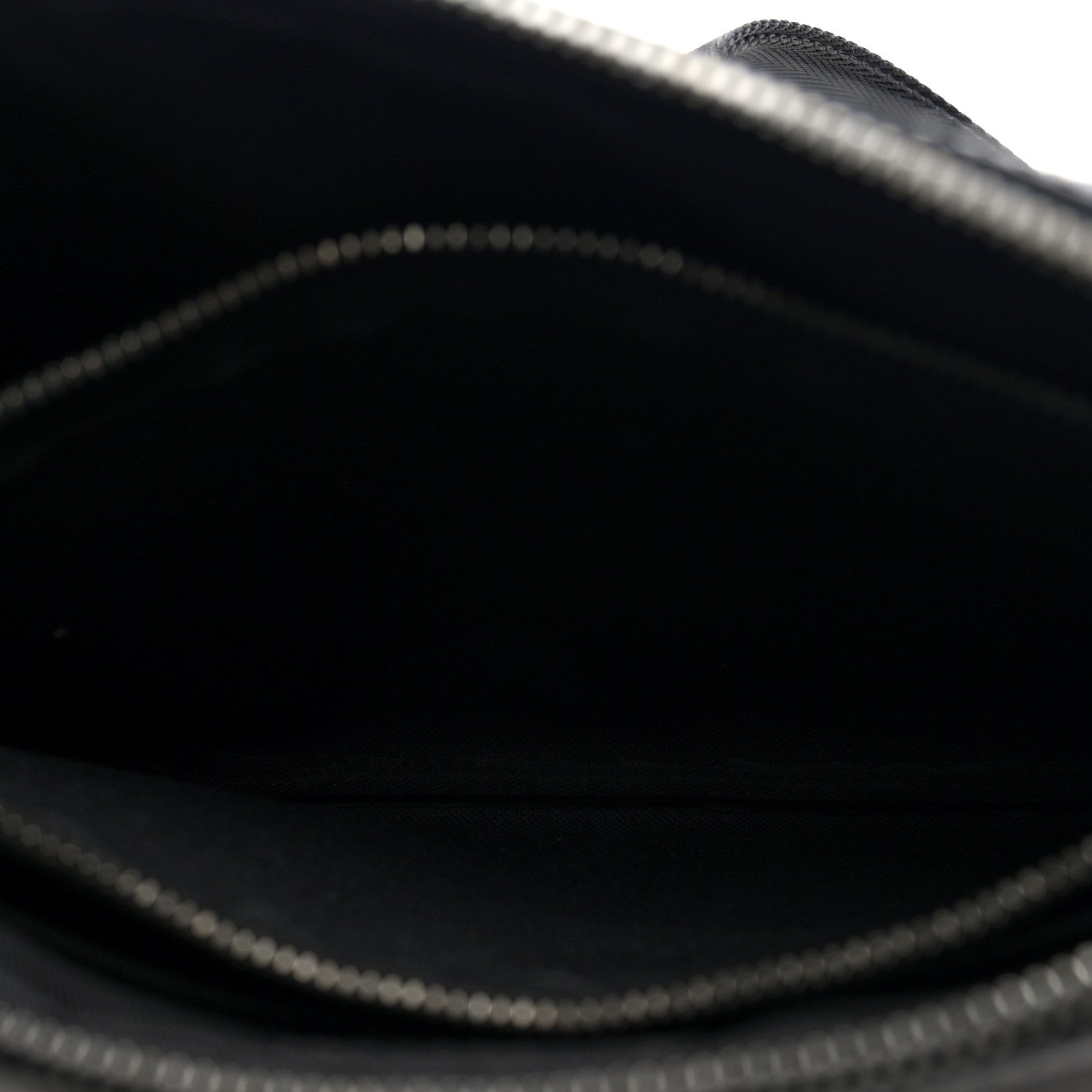 Louis Vuitton Reverse Monogram Eclipse Trio Messenger 8 of 10