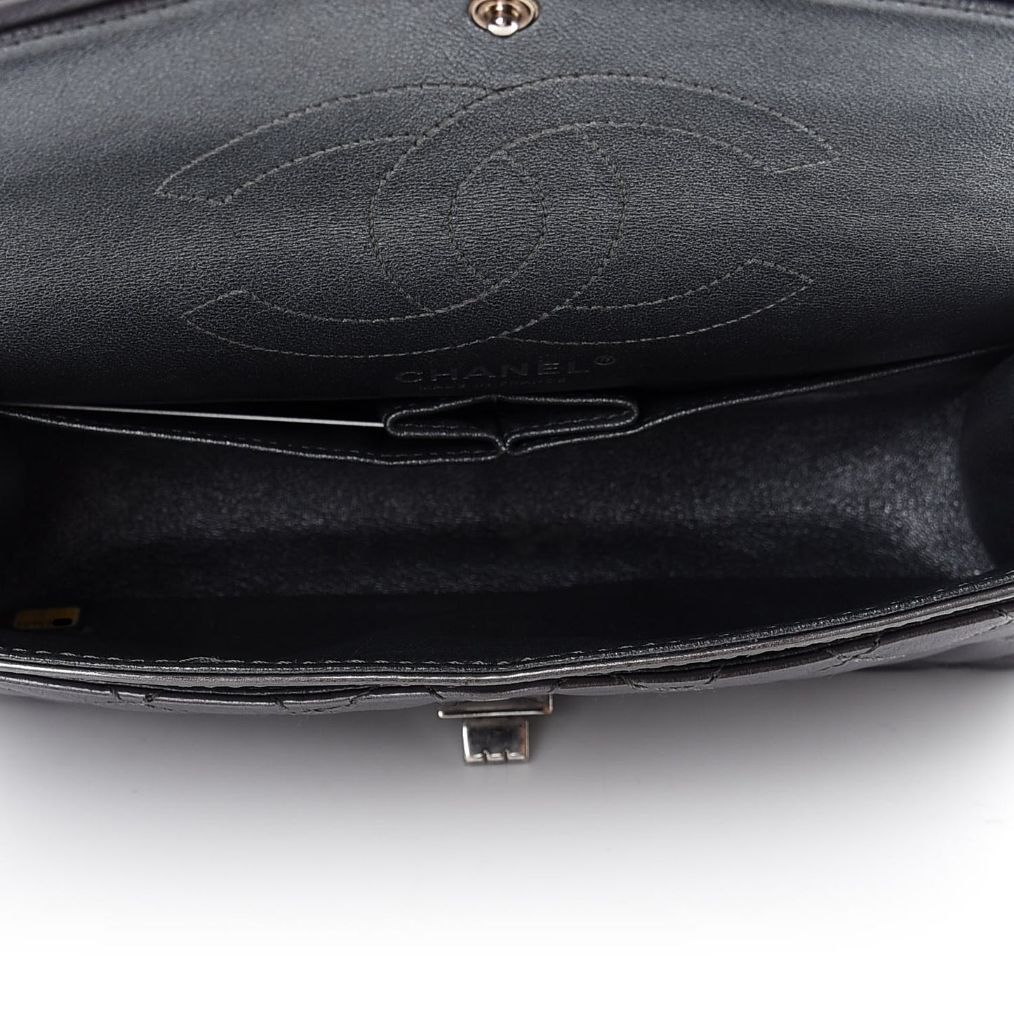 Metallic Aged Calfskin Quilted 2.55 Reissue 225 Flap Silver