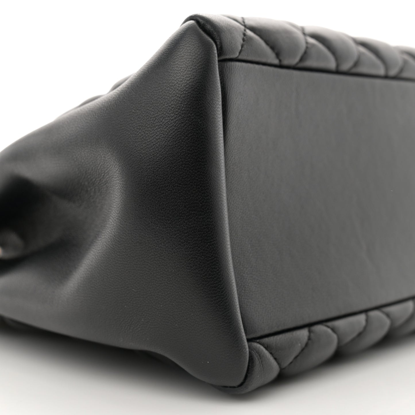 Nappa Quilted Medusa Chain Bag Black