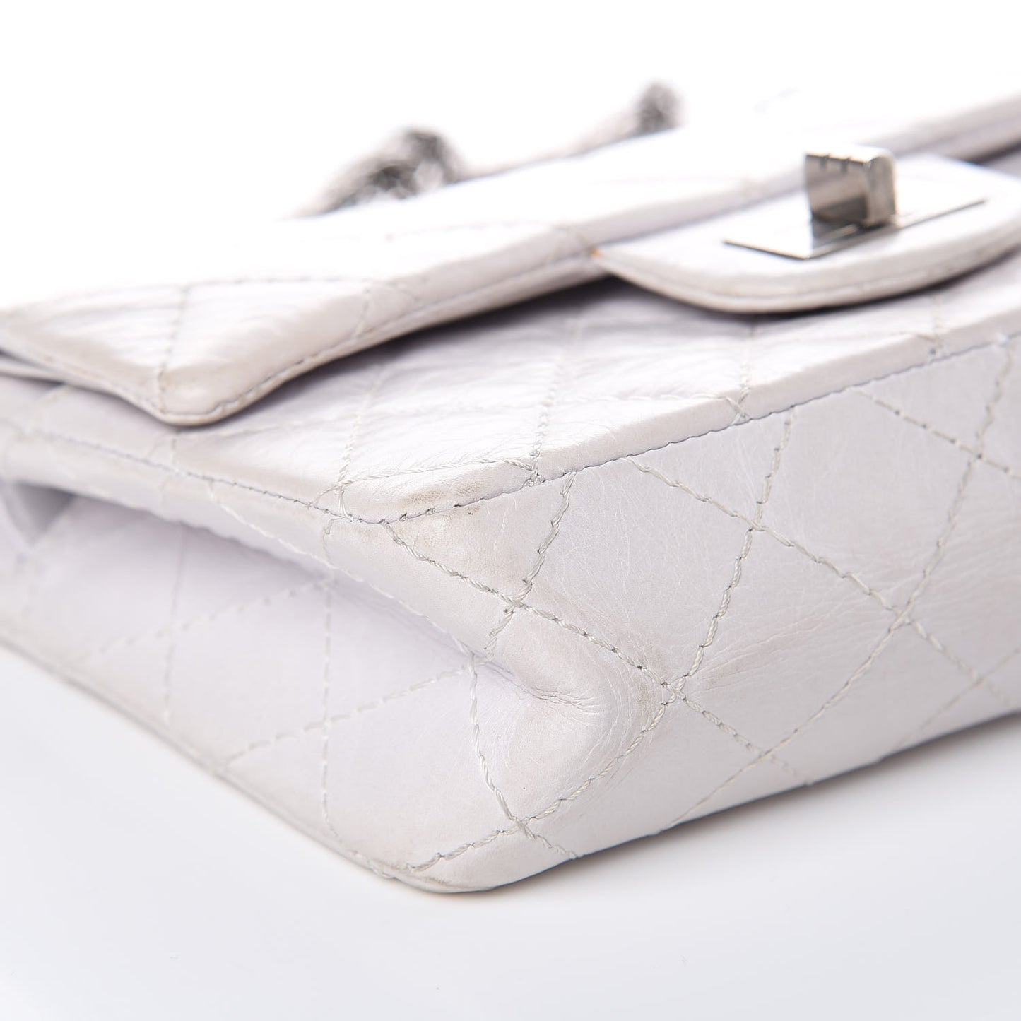 Aged Calfskin 50th Anniversary 2.55 Reissue 224 Flap White