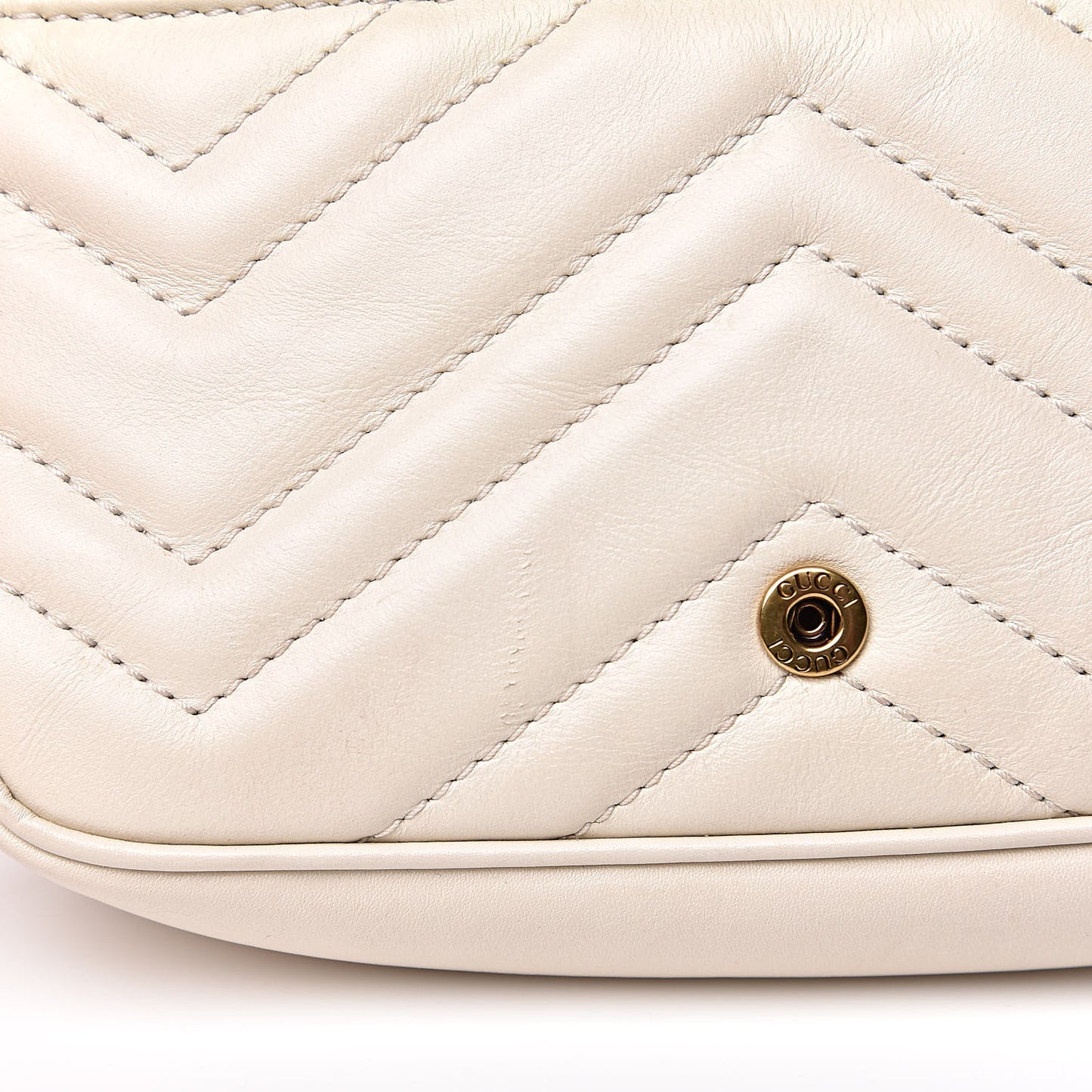Calfskin Matelasse Super Mini GG Marmont Shoulder Bag White