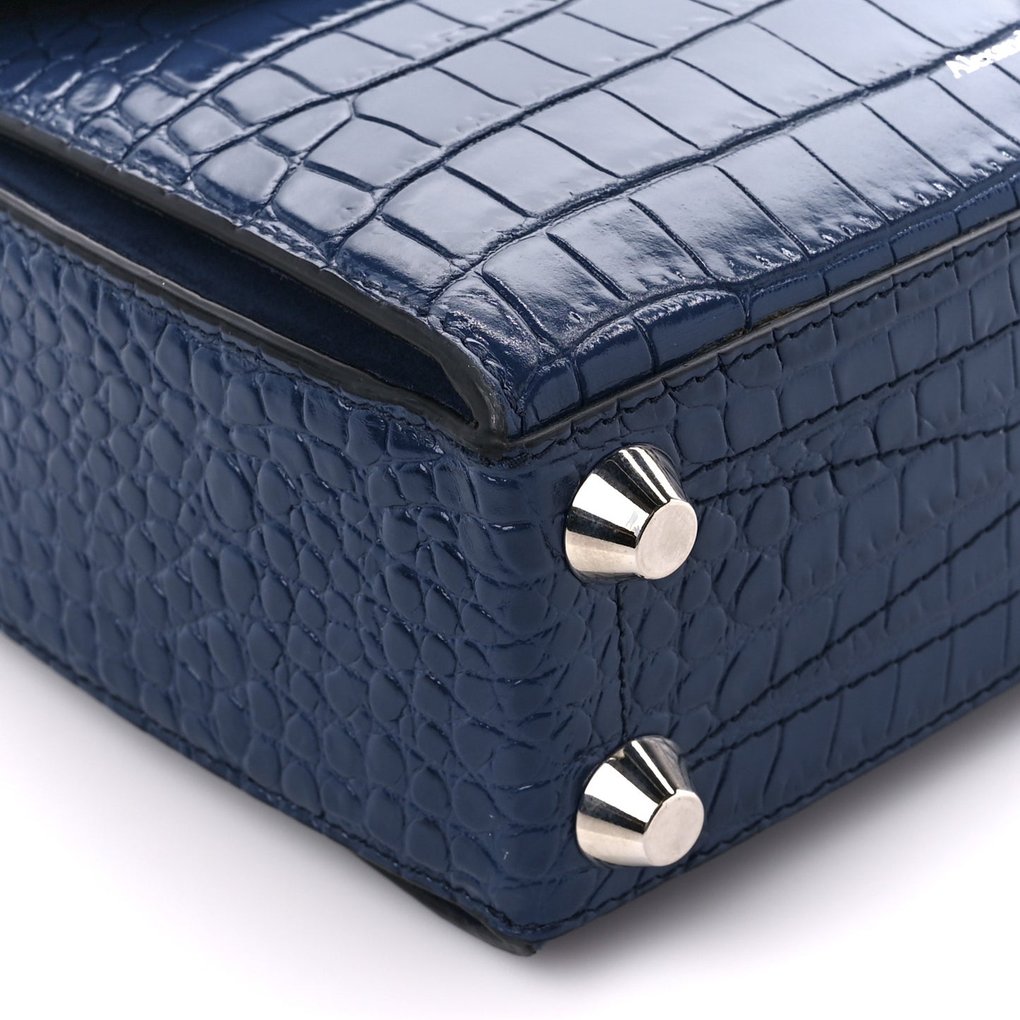 Calfskin Crocodile Embossed Box Shoulder Bag 21 Blue