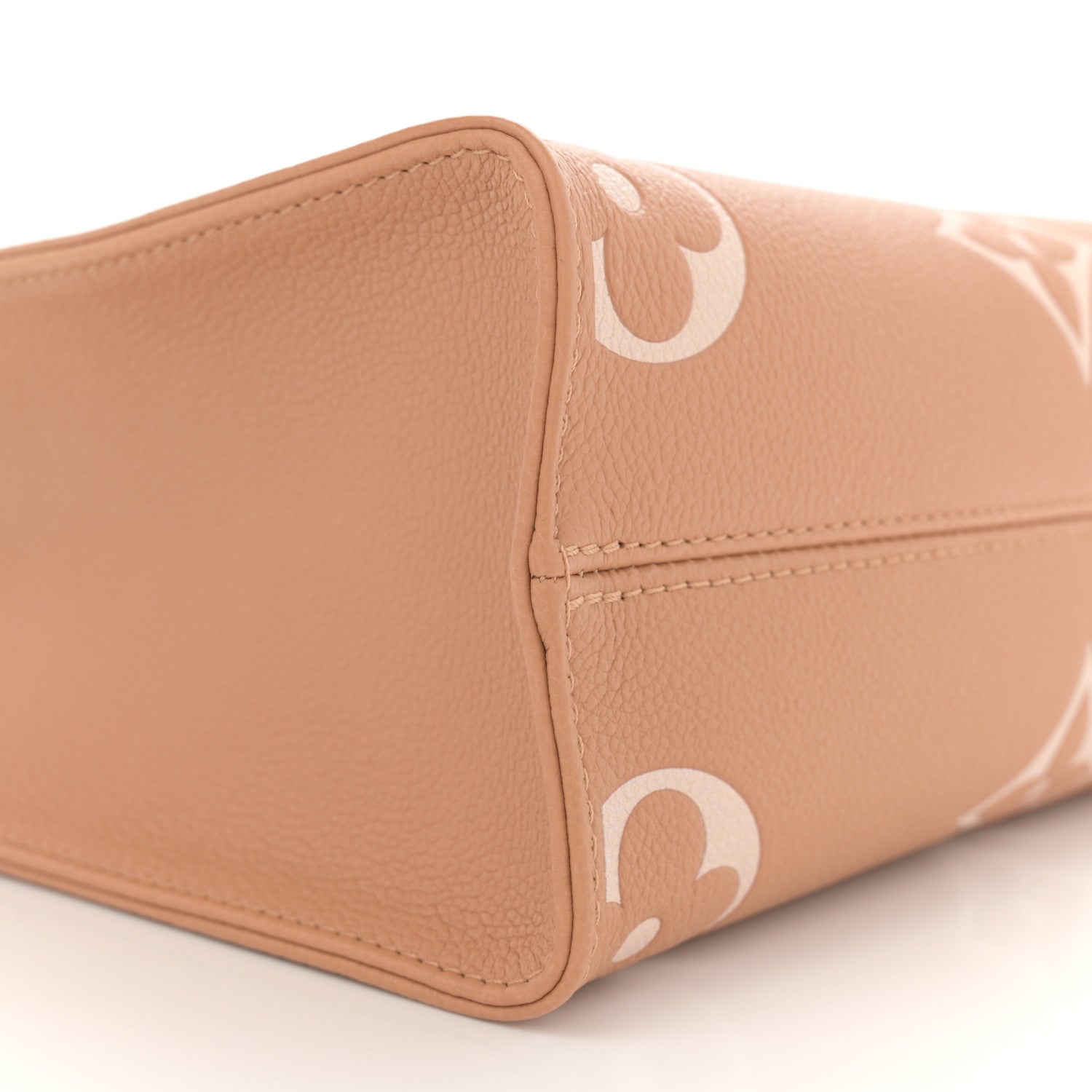 Louis Vuitton Empreinte Monogram Giant Onthego PM Arizona Creme 8 of 9