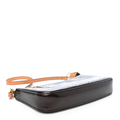 Louis Vuitton Vernis Pochette Accessories NM Amarante 4 of 7