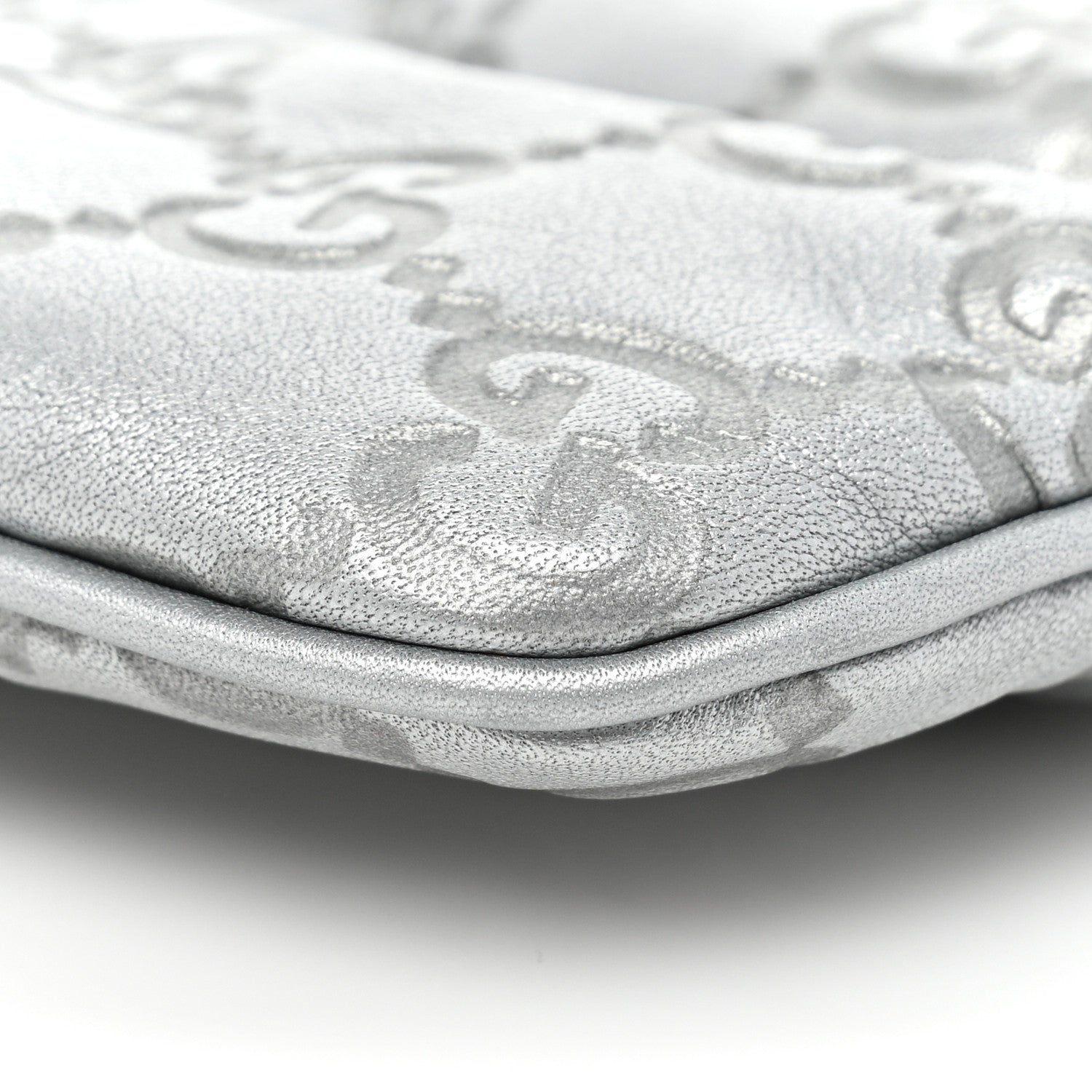 Gucci Guccissima New Britt Wristlet Silver 9 of 11