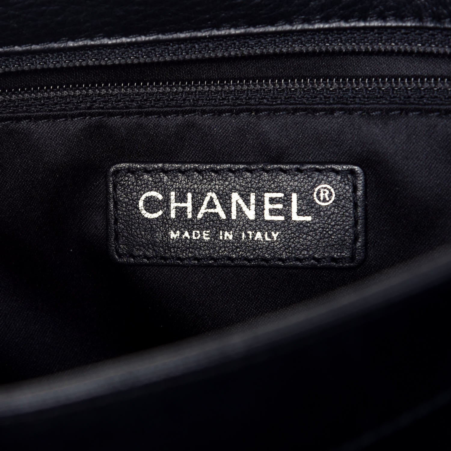 Chanel Distressed Calfskin Hamptons Flap Black 6 of 8