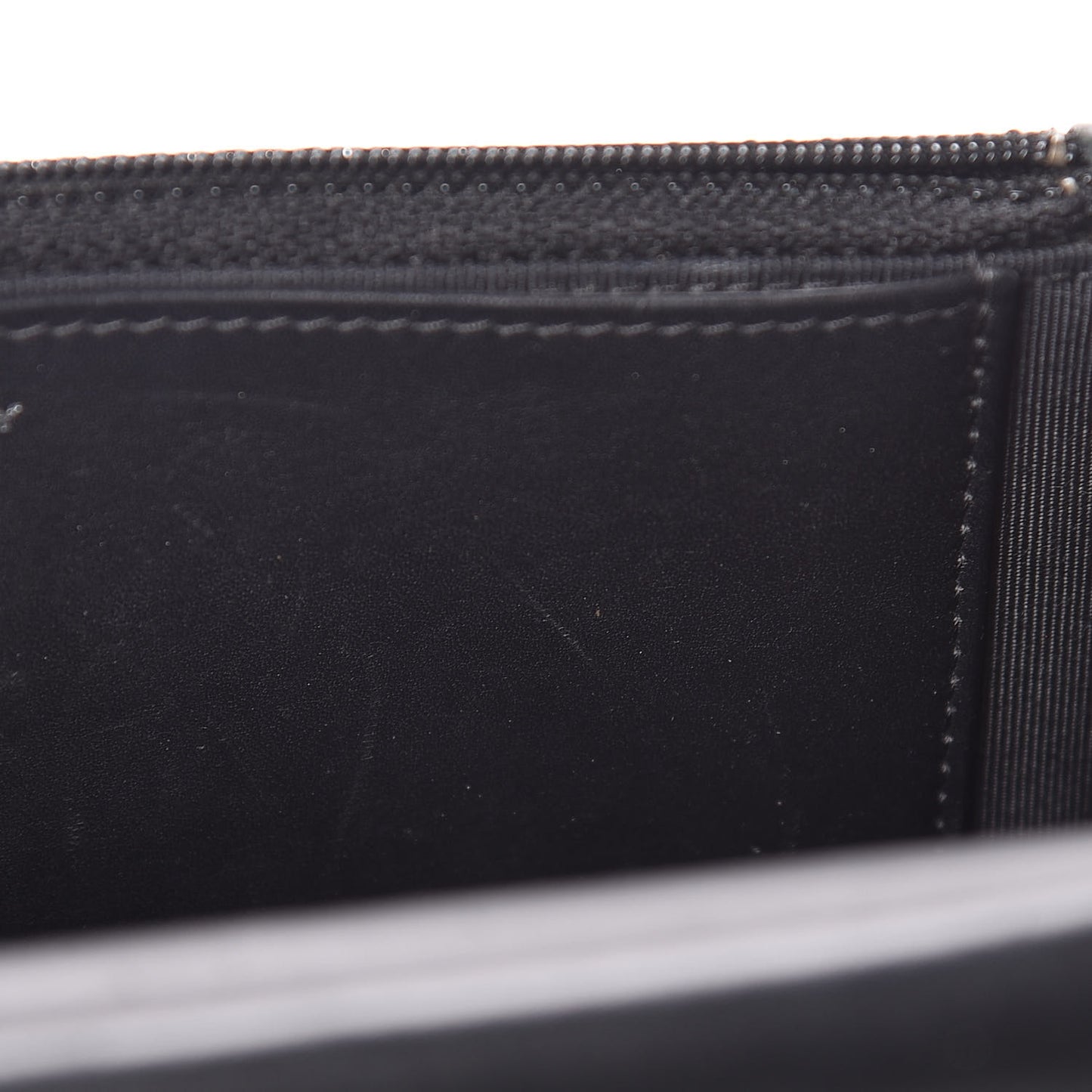 Patent Quilted Wallet On Chain WOC Black