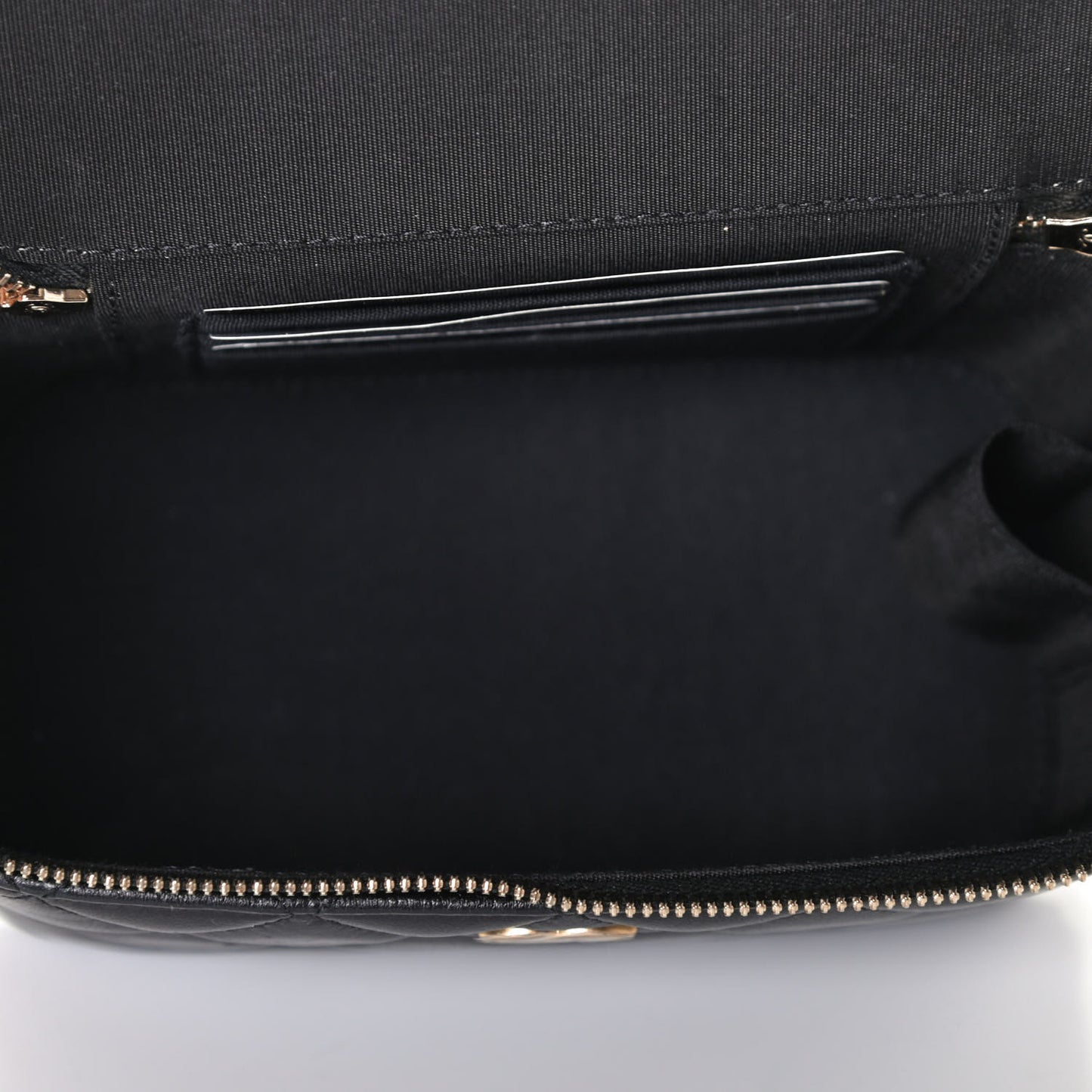 Lambskin Quilted Small Top Handle Vanity Case With Chain Black