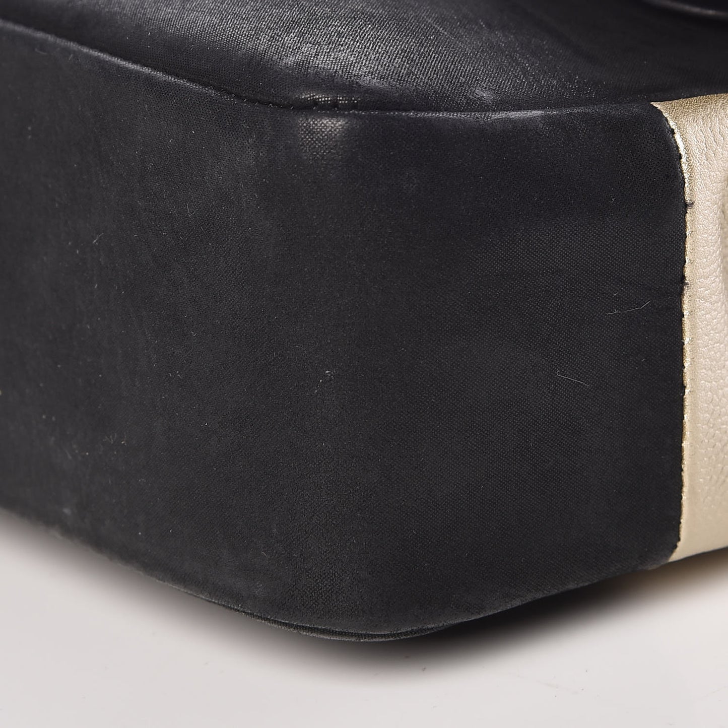 Caviar Iridescent Calfskin Duo Medium Double Flap Light Gold Black