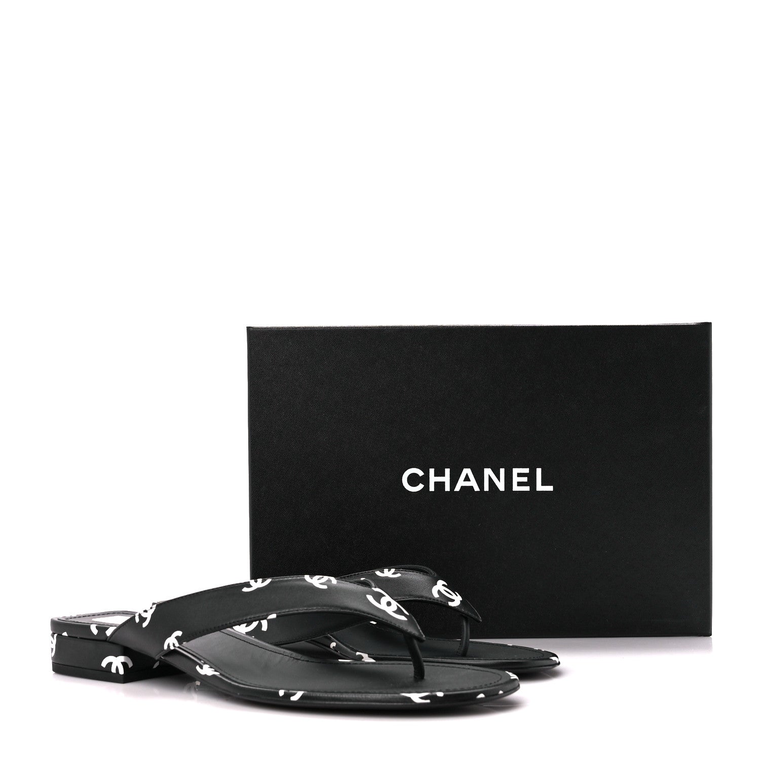 Chanel Printed Lambskin Coco Beach Thong Sandals 41 Black White 9 of 9