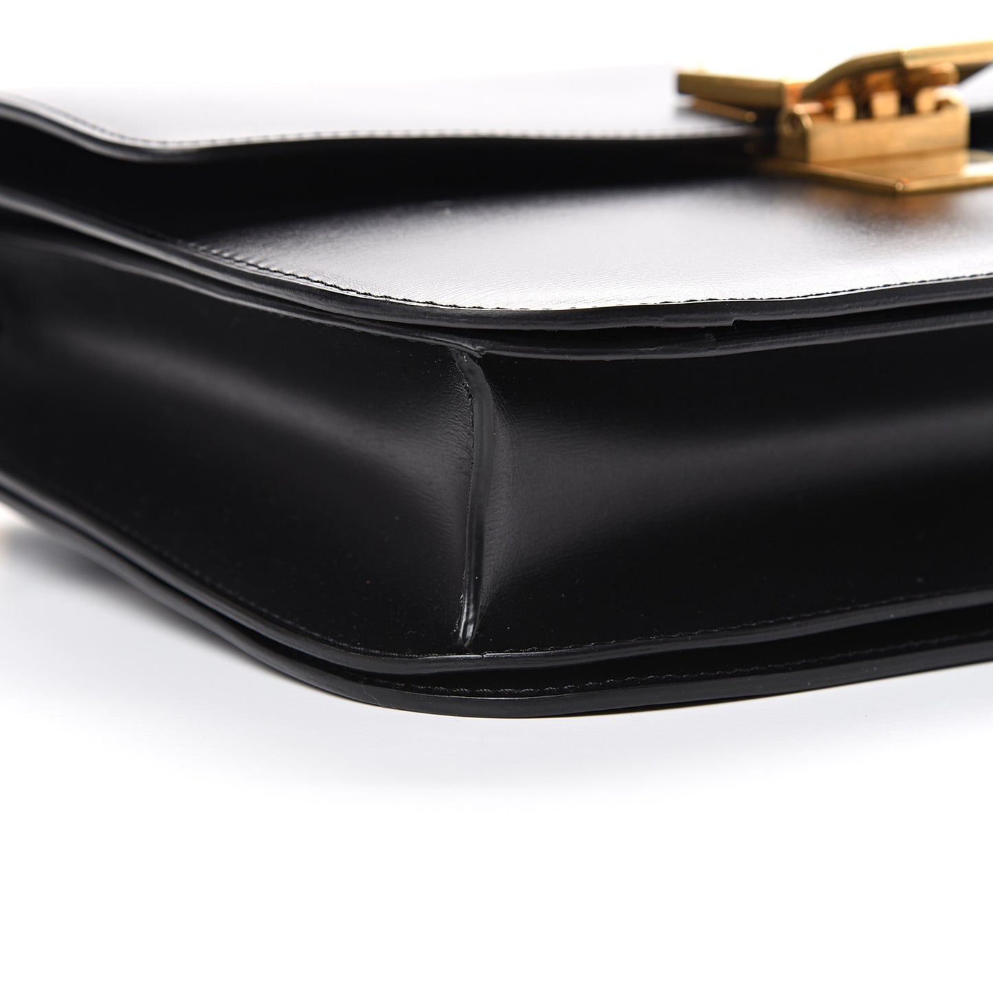 Box Calfskin Medium Classic Box Flap Bag Black