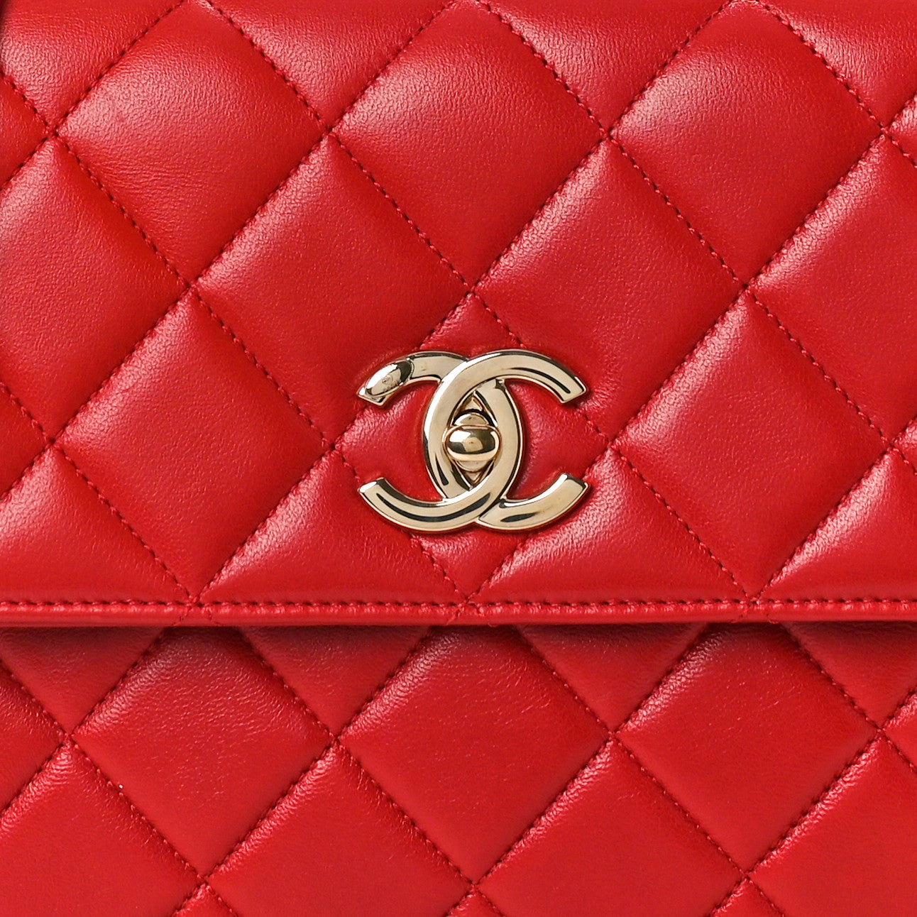Lambskin Quilted Medium Trendy CC Flap Dual Handle Bag Red