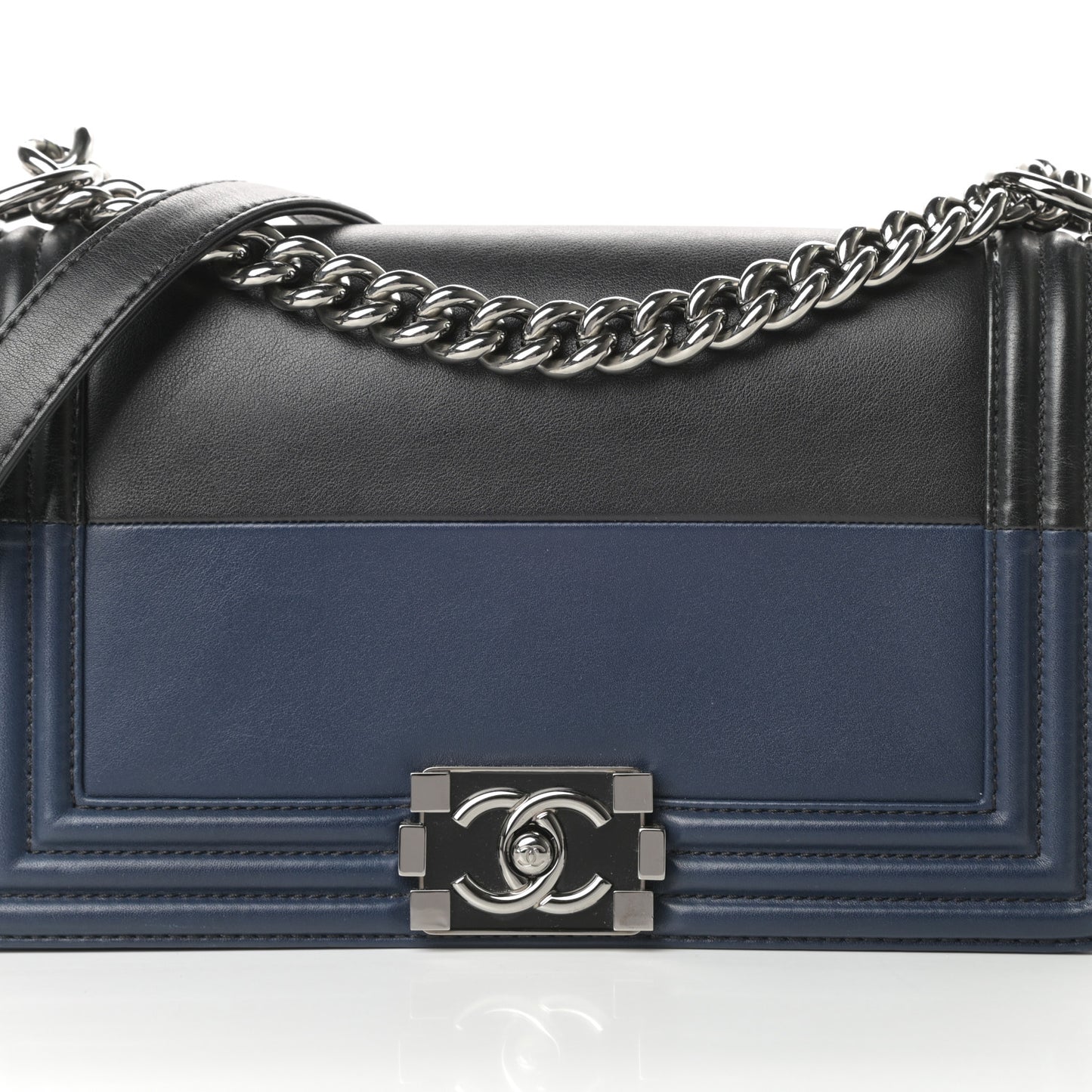 Lambskin Medium Bi-Color Boy Flap Black Dark Navy