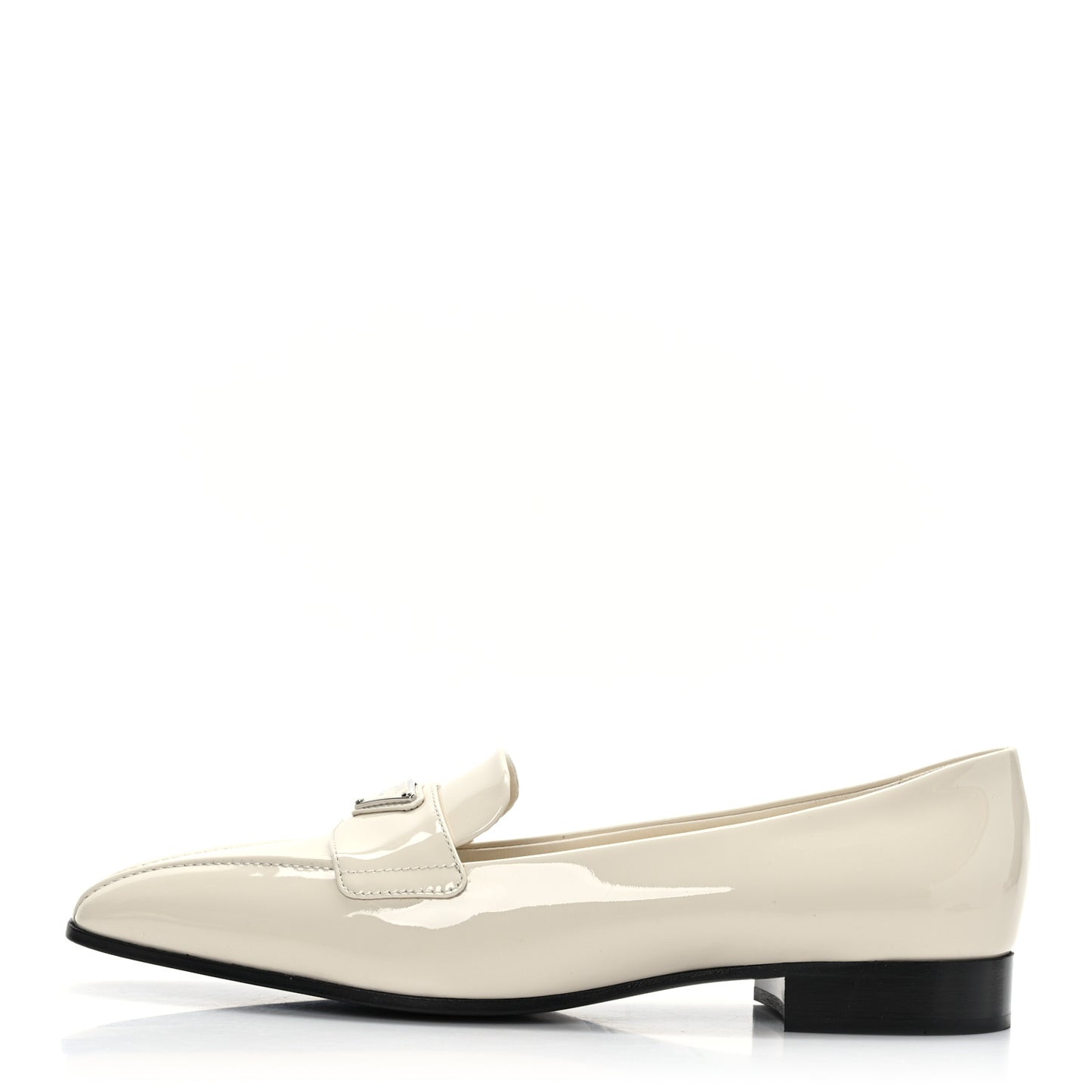Vernice Metal Triangle Logo 25mm Loafers 37.5 Avorio