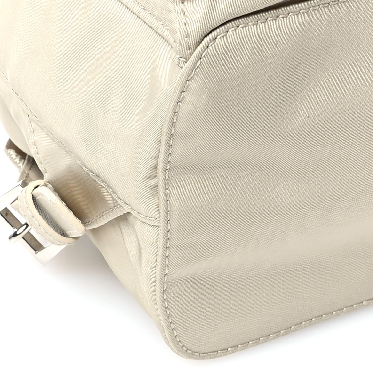 Re-Nylon Vela Small Backpack Deserto