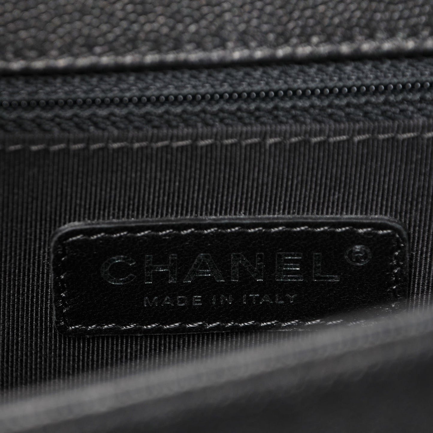 Caviar Quilted New Medium Boy Flap So Black
