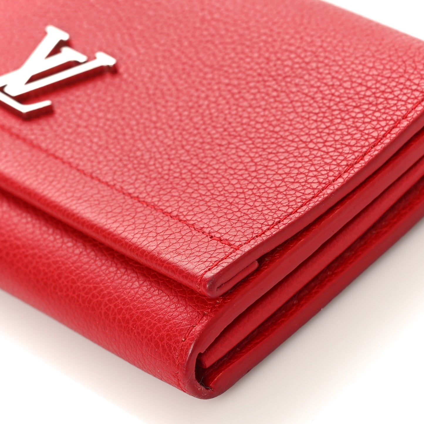 Calfskin Lockme II Wallet Rubis