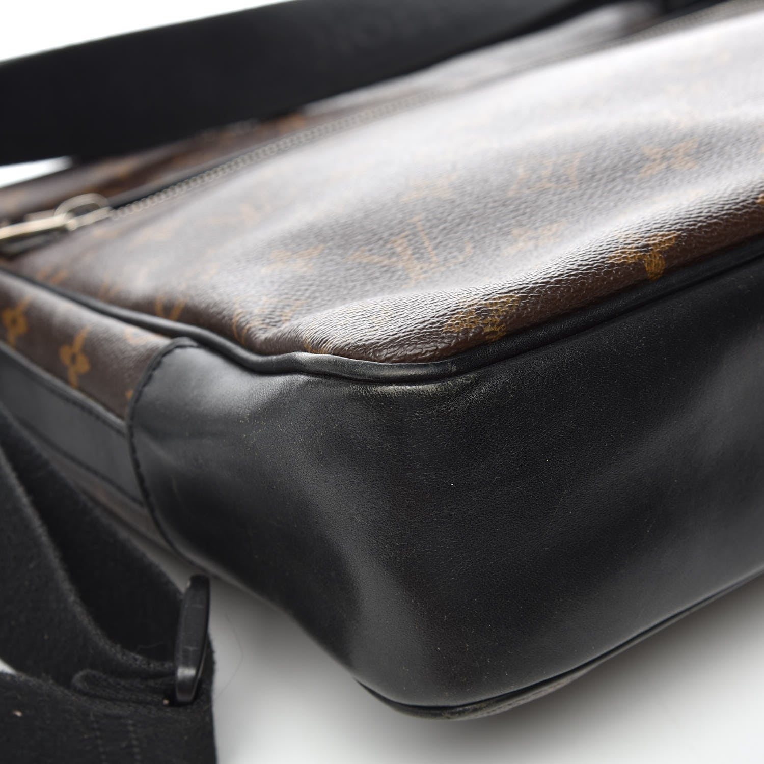 Louis Vuitton Monogram Macassar Bass GM 13 of 16