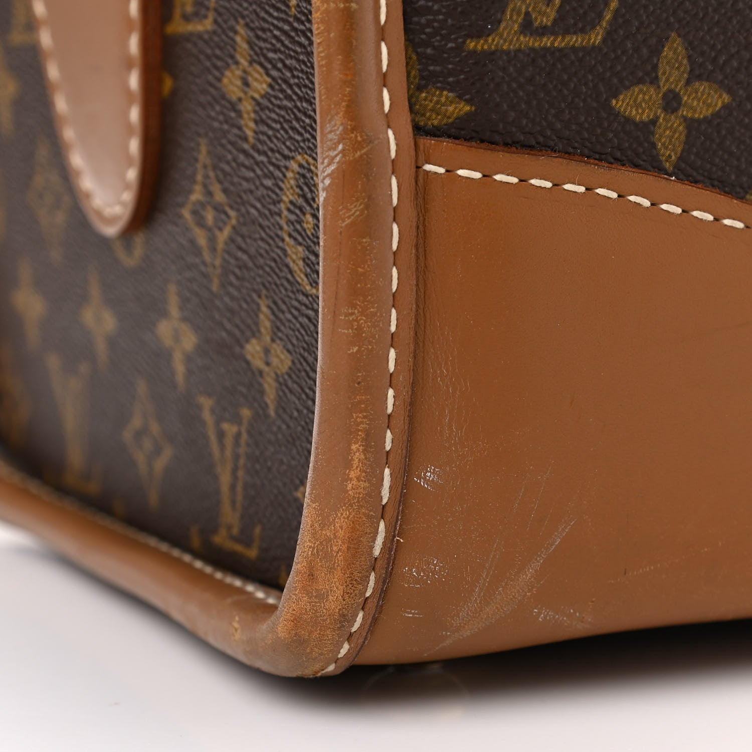 Louis Vuitton Monogram French Company Beauty Train Case 11 of 22