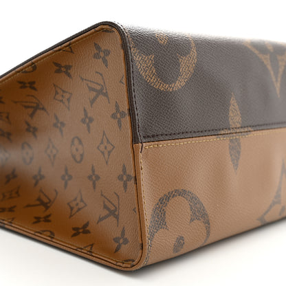 Louis Vuitton Reverse Monogram Giant Onthego MM 8 of 11