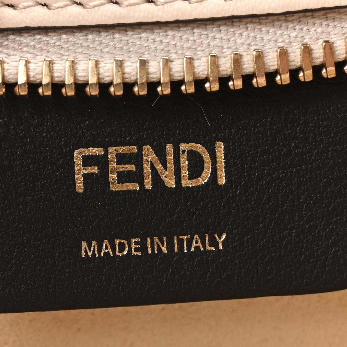 Fendi Fox Fur Vitello Fendi O'Lock Swing Camelia 5 of 10