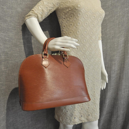 Louis Vuitton Epi Alma Fawn 2 of 8