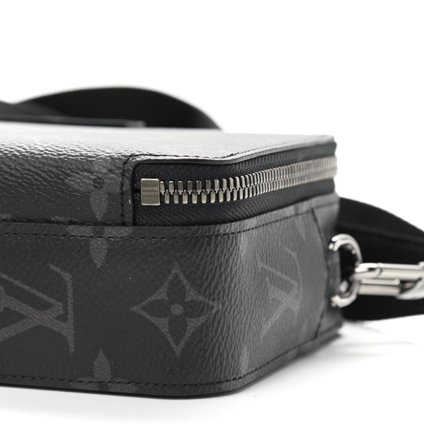 Monogram Eclipse Alpha Wearable Wallet