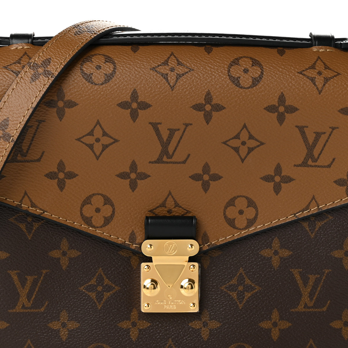 Reverse Monogram Pochette Metis