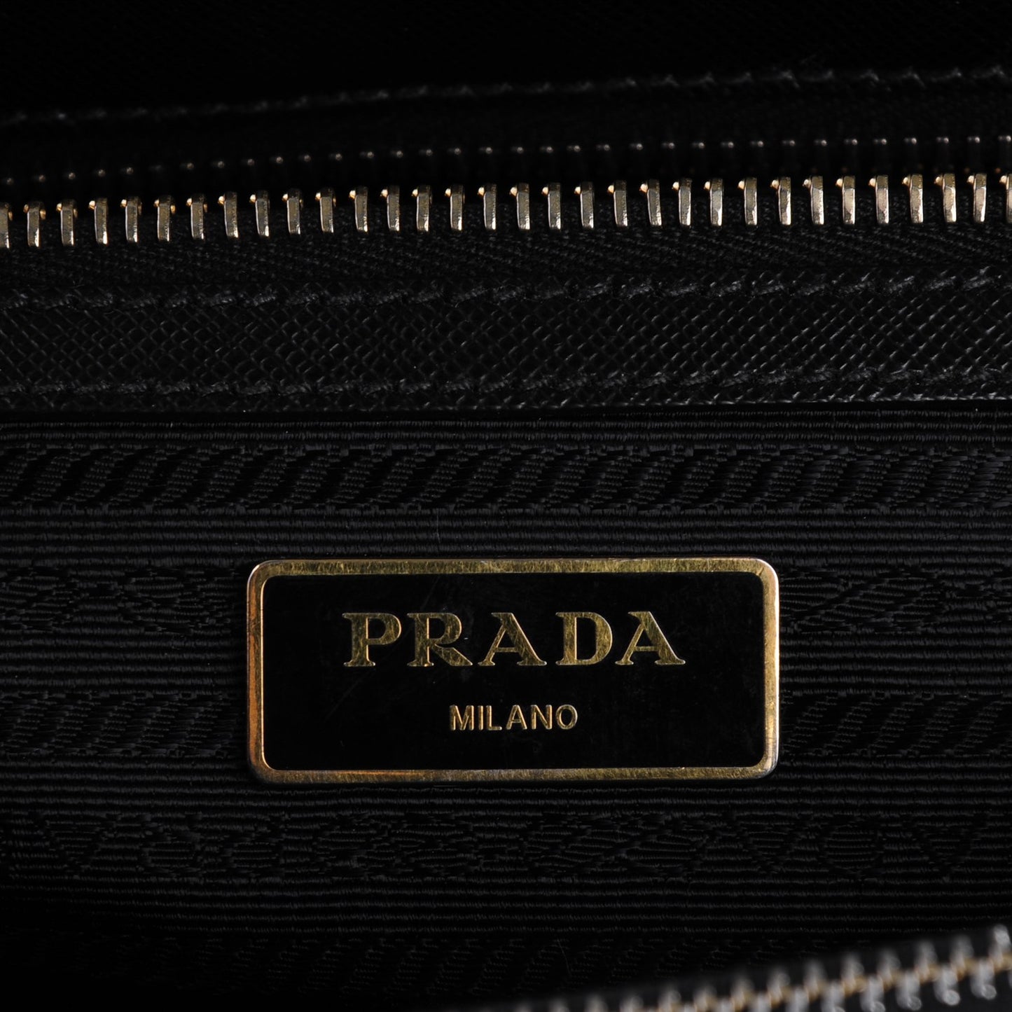 Saffiano Small Galleria Double Zip Tote Black