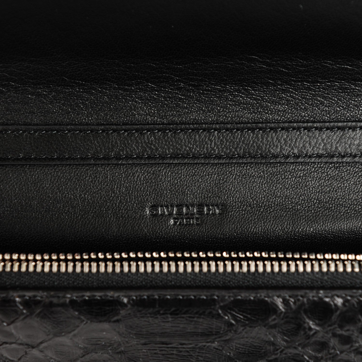 Givenchy Python Pandora Chain Wallet Black 6 of 7