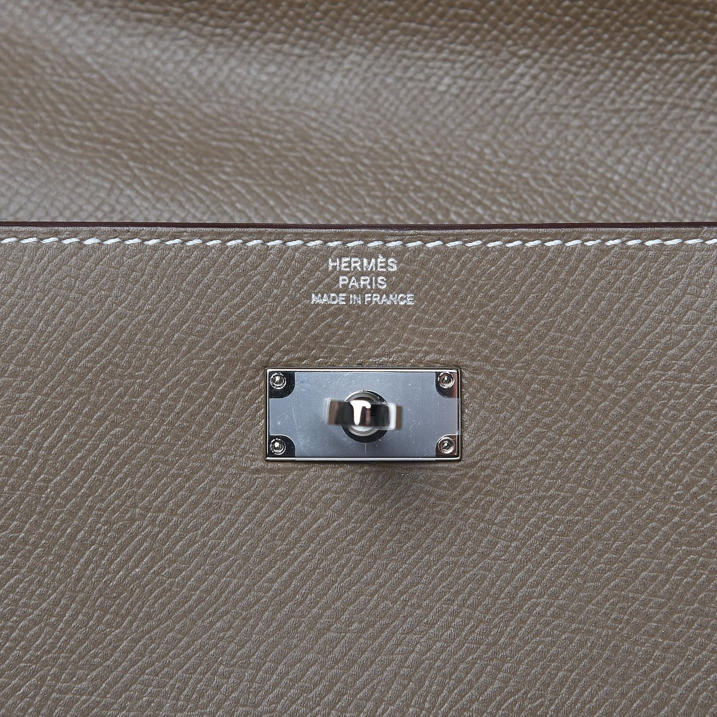 Epsom Kelly Longue Wallet Etoupe