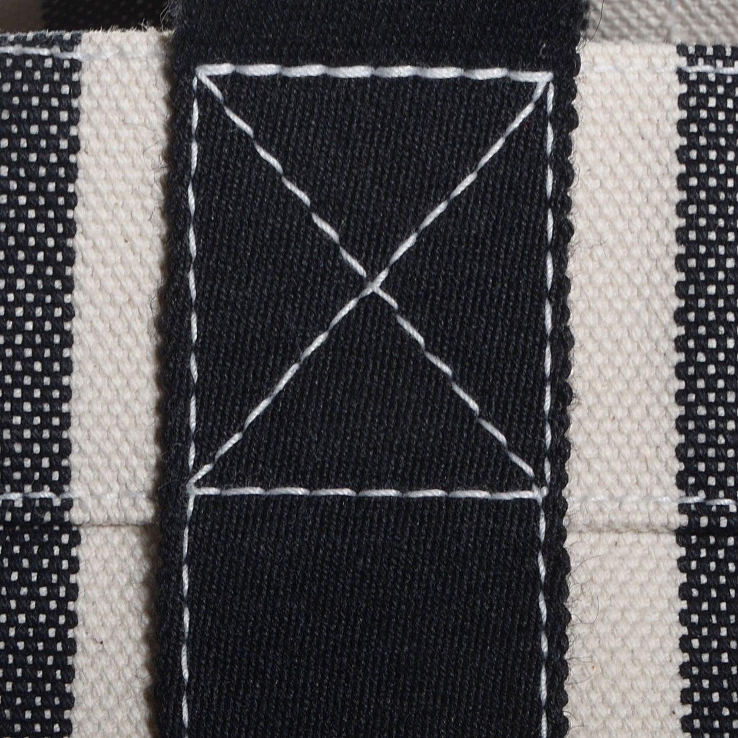 Canvas Striped Cannes MM Beach Tote Blanc Black White