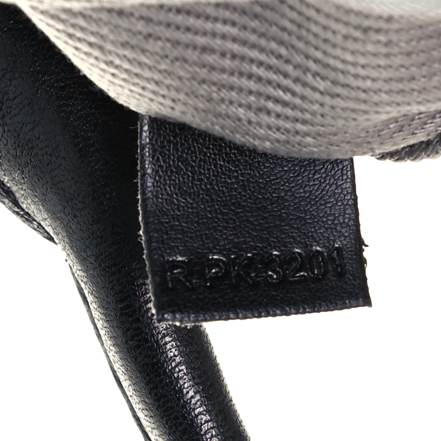 Marc Jacobs Grained Calfskin Small The Tote Bag Black 7 of 11