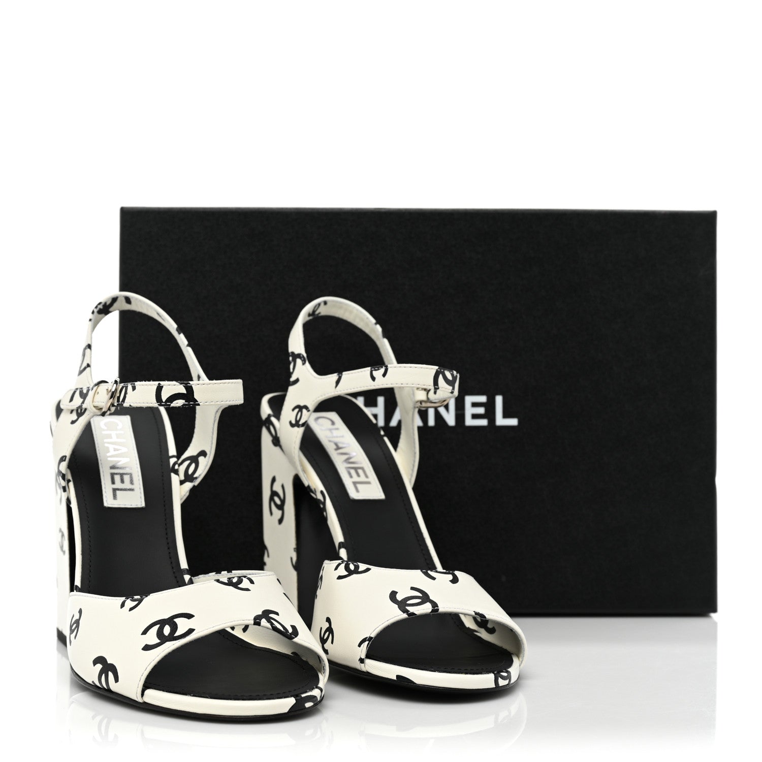 Chanel Printed Lambskin CC Sandals 41 White Black 10 of 10